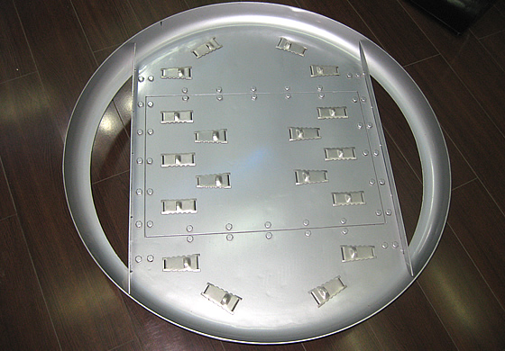 R结构双液流导向浮阀塔盘样品